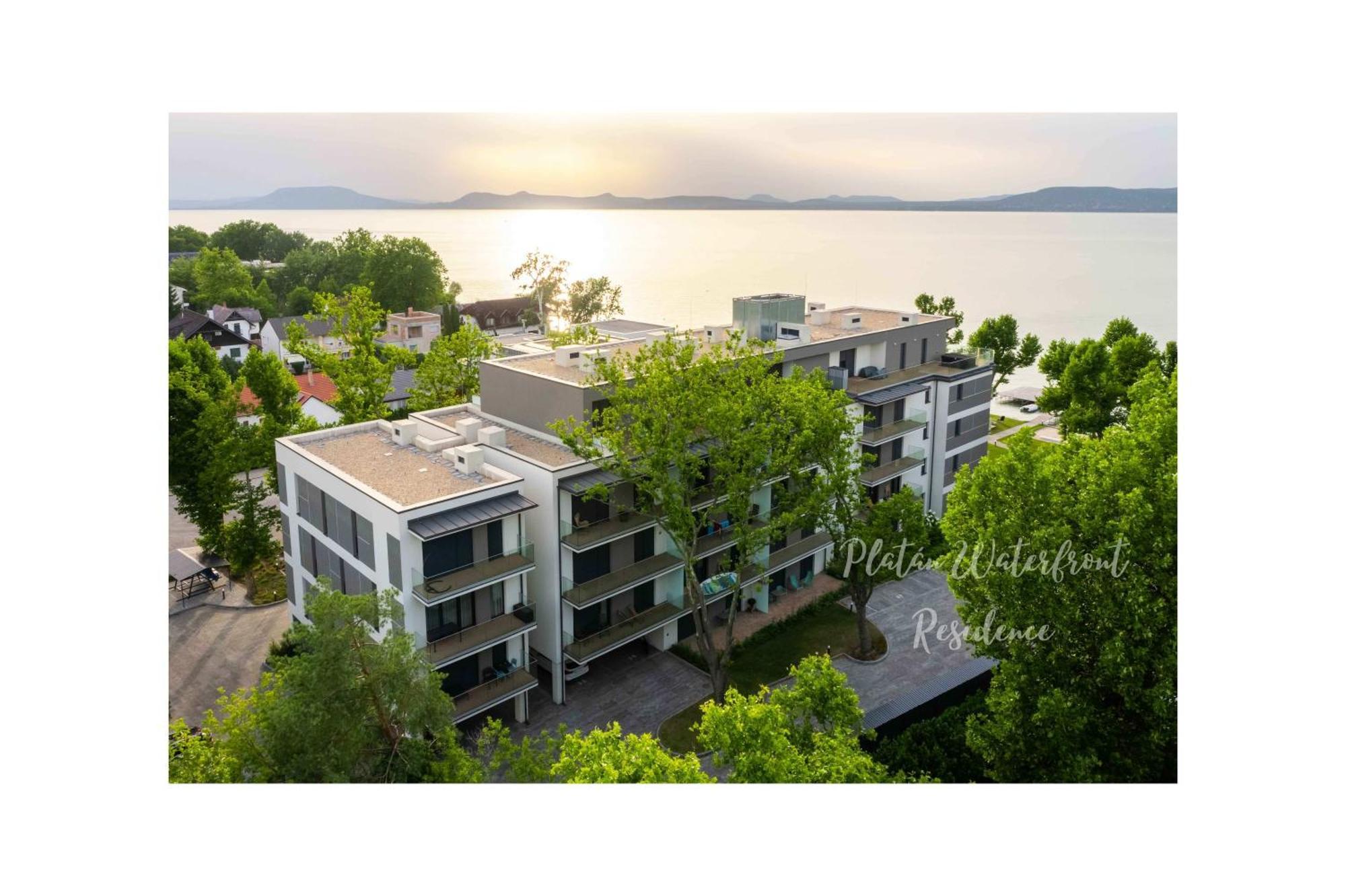 Platan Waterfront Residence Balatonboglár Exterior foto